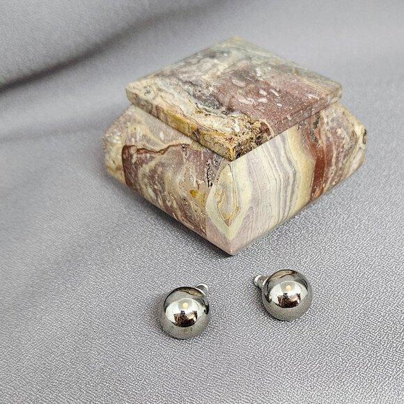 Medium Ball Silver Plate Earrings on Posts, Gently Used Vintage (90s) - ½" Round - Picture 4 of 6